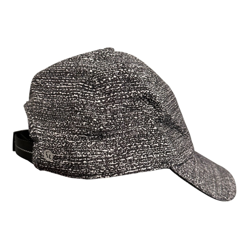 Lululemon Baller Hat Run Salt Alpine White Black Reflective Logo OS